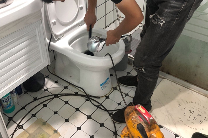 塔洋镇疏通下水道